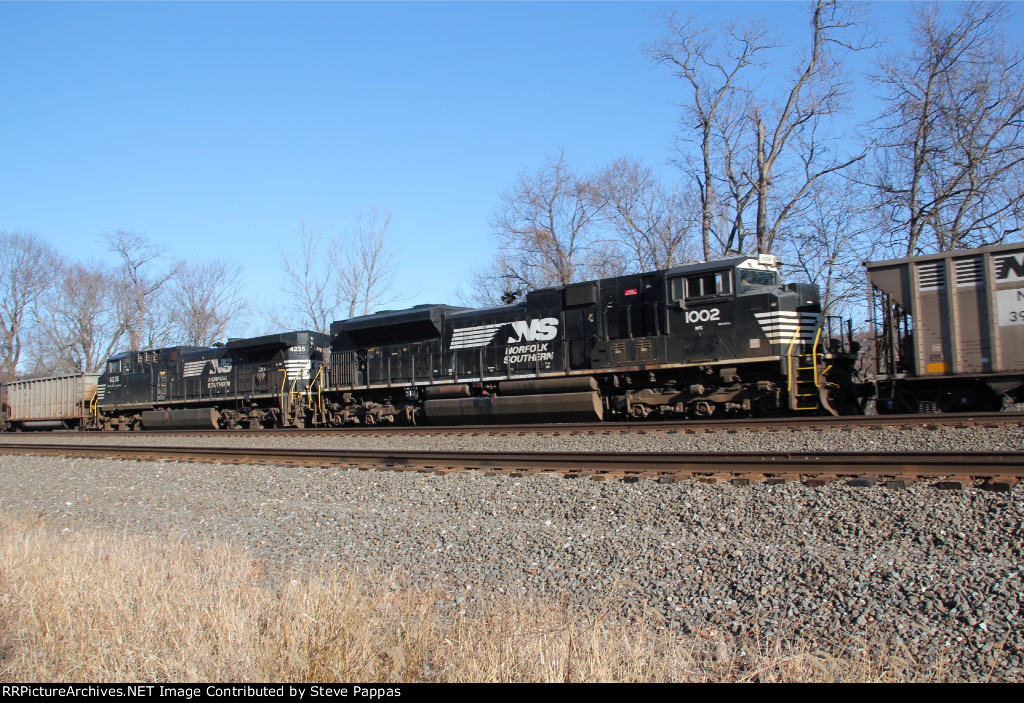 NS 1002 and 4235 as mid train DPUS on NS train 597